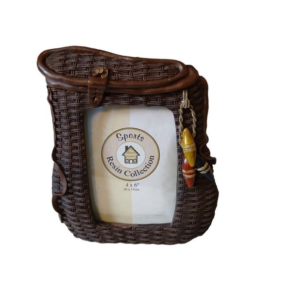 The Keepsake House Sports Resin Collection 4 X 6 Fishing Basket 3D Frame - Picture 1 of 6